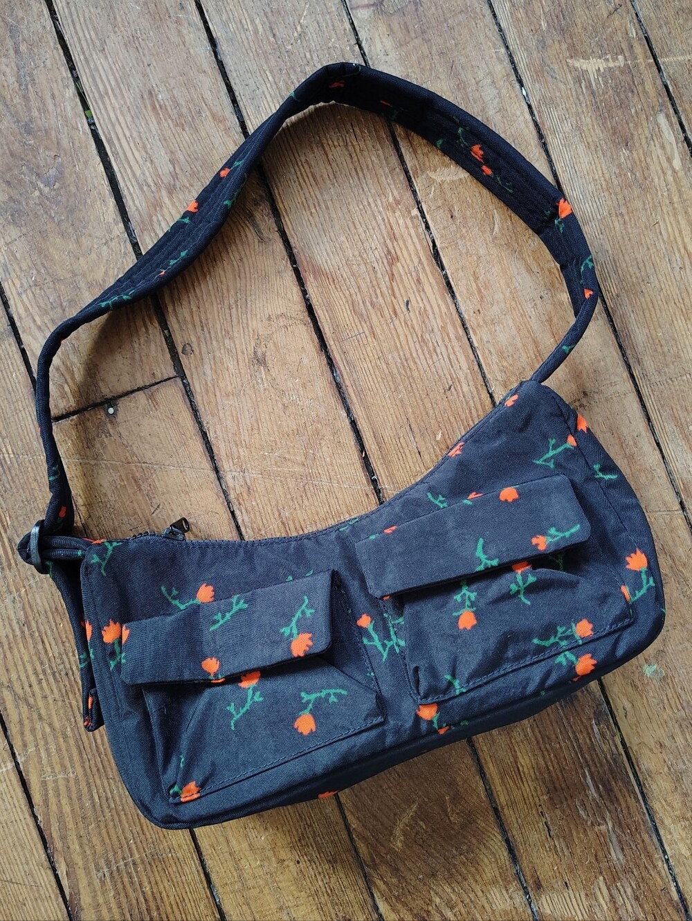 SOLD Baggu Cargo Shoulder Bag in “Painted Wildflower” Recycled Nylon Black Mini - Picture 2 of 7